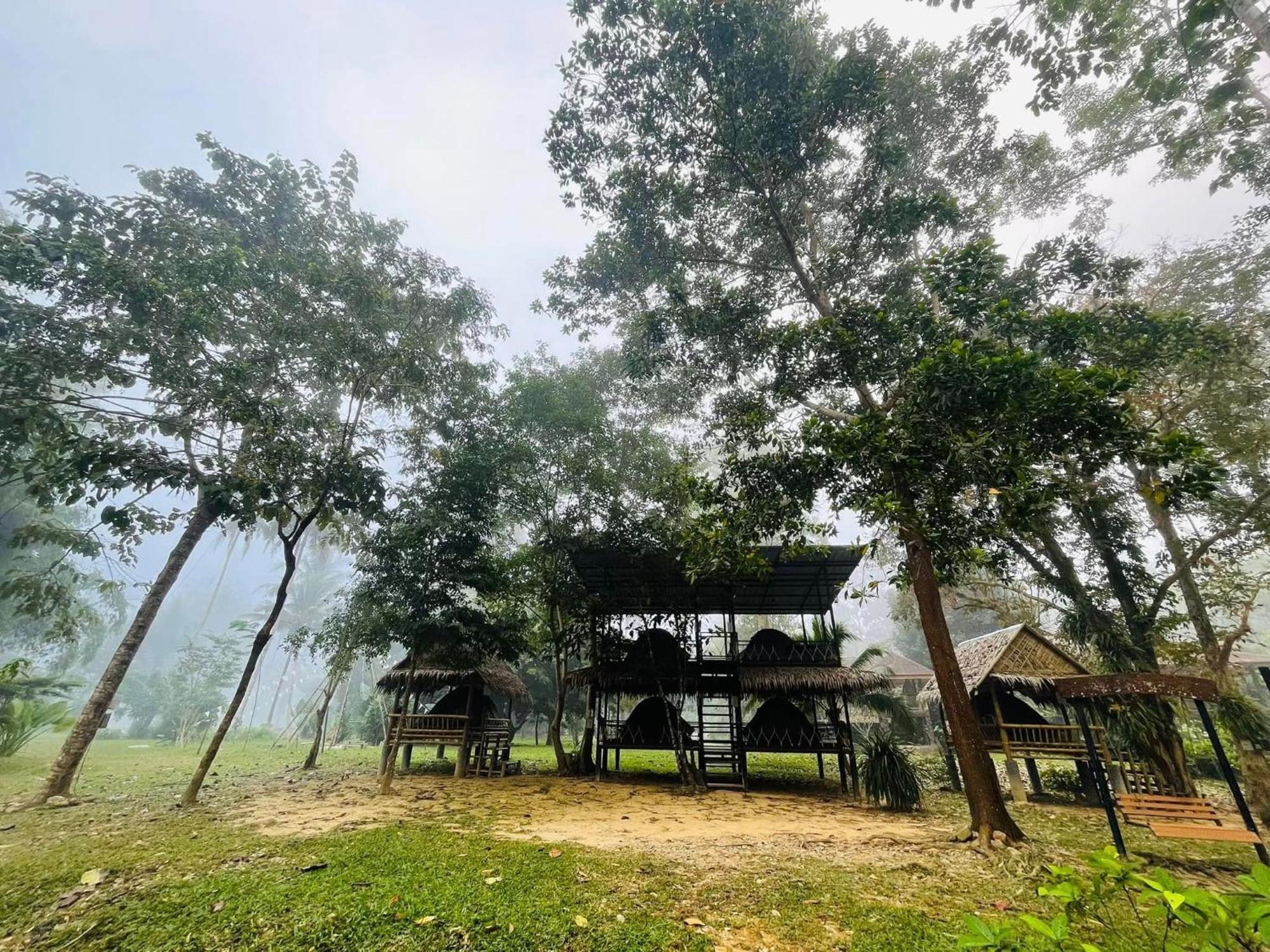 Khaosok Monkeys & River Camps Khao Sok National Park Exterior foto